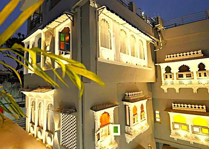 3 Raahi Udaipur Hostel